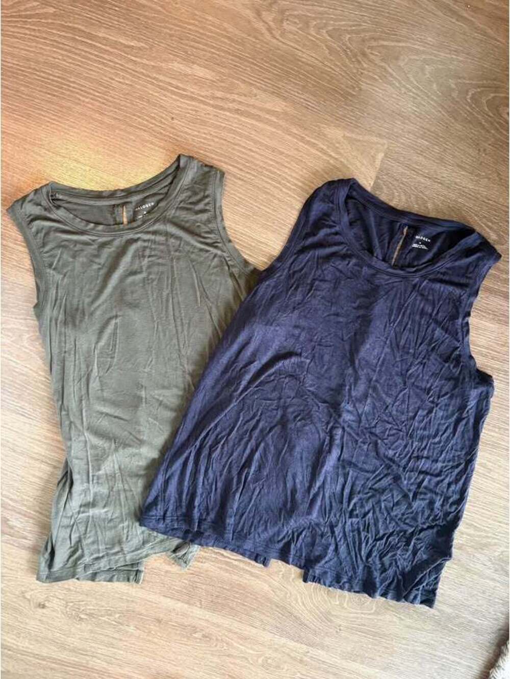 Halogen tank top shirts size medium x2